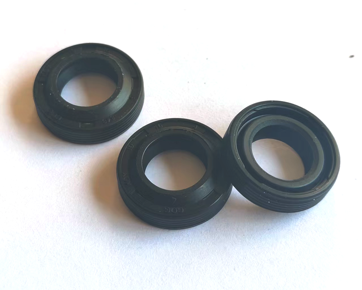 Dylect® Pressure Washer Genuine Spare Part – Oil Seal 10×16×4 (Located in Pump Head – Plunger Seal Position) | NBR Rubber | Compatible Only with Flow Prime Model (Pack of 3)